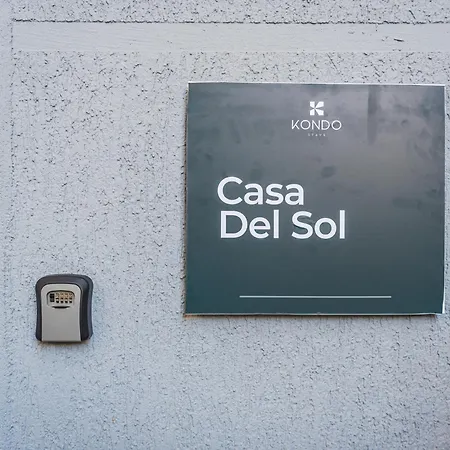 Casa Del Sol By Apartment Tirana